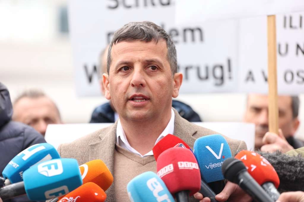 Vukanović izbačen sa sjednice NSRS zbog 'vrijeđanja predsjednika RS Milorada Dodika'
